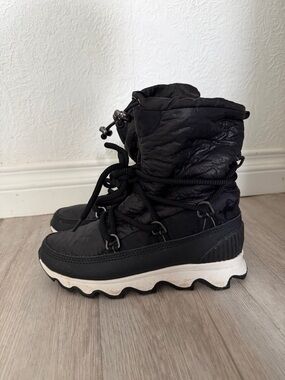 Sorel Black Quilted Winter Boots with White Sole